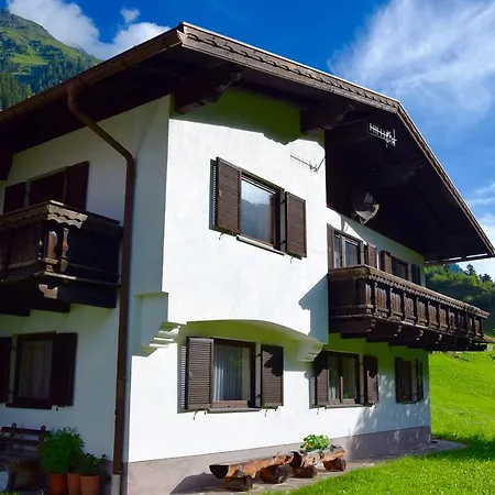 Ferienhaus Ziarm *